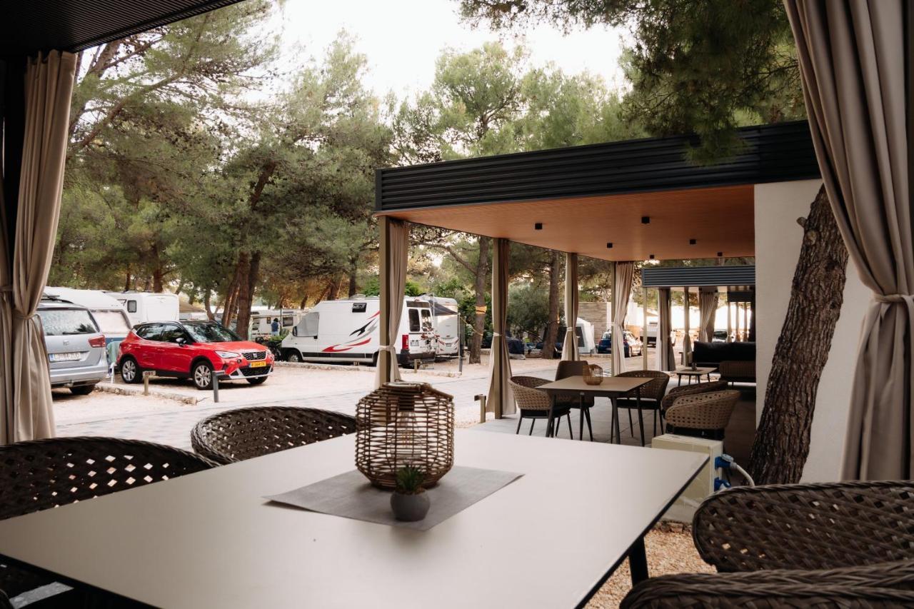 Maris Villas Zaboric Buitenkant foto