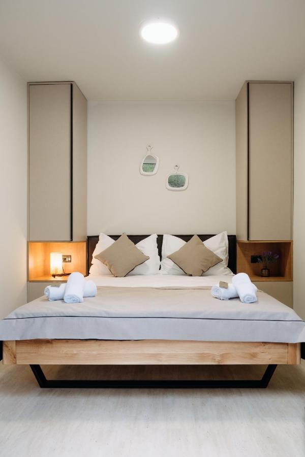 Maris Villas Zaboric Buitenkant foto
