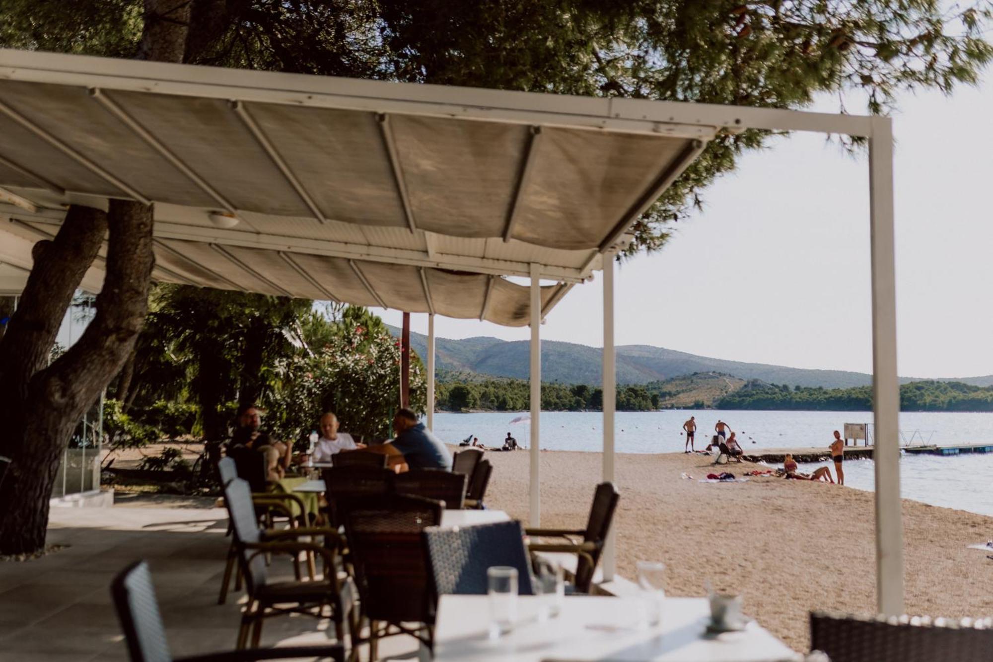 Maris Villas Zaboric Buitenkant foto